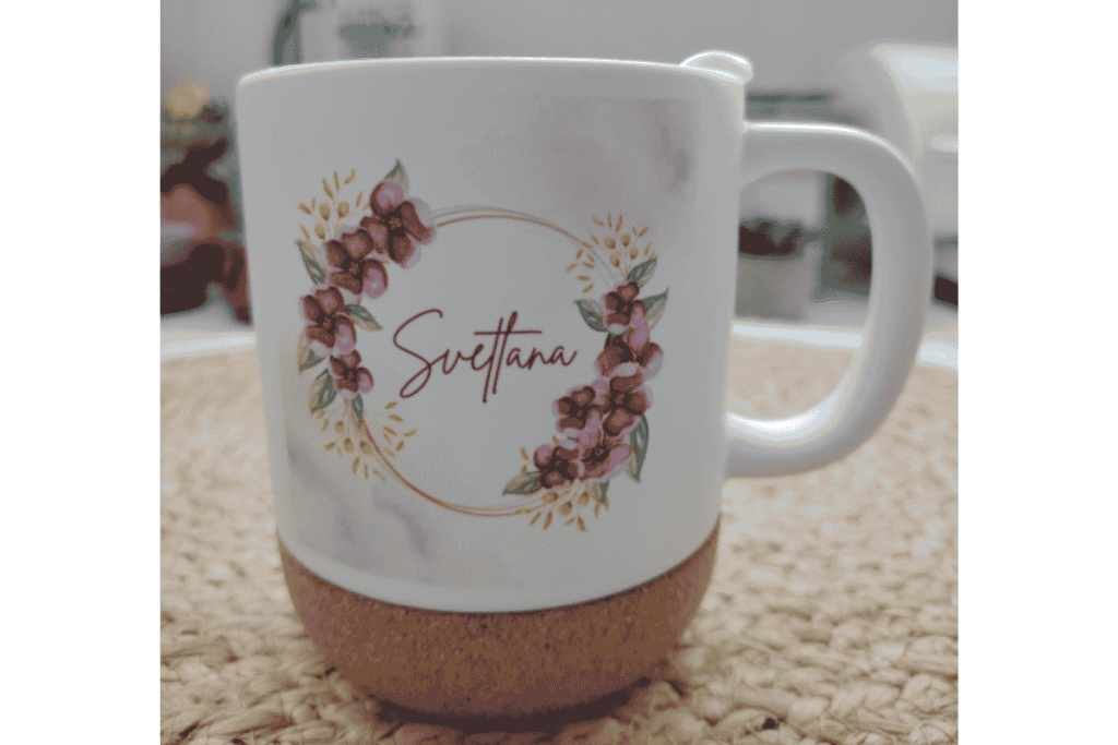 šolja sa plutom poklopcem